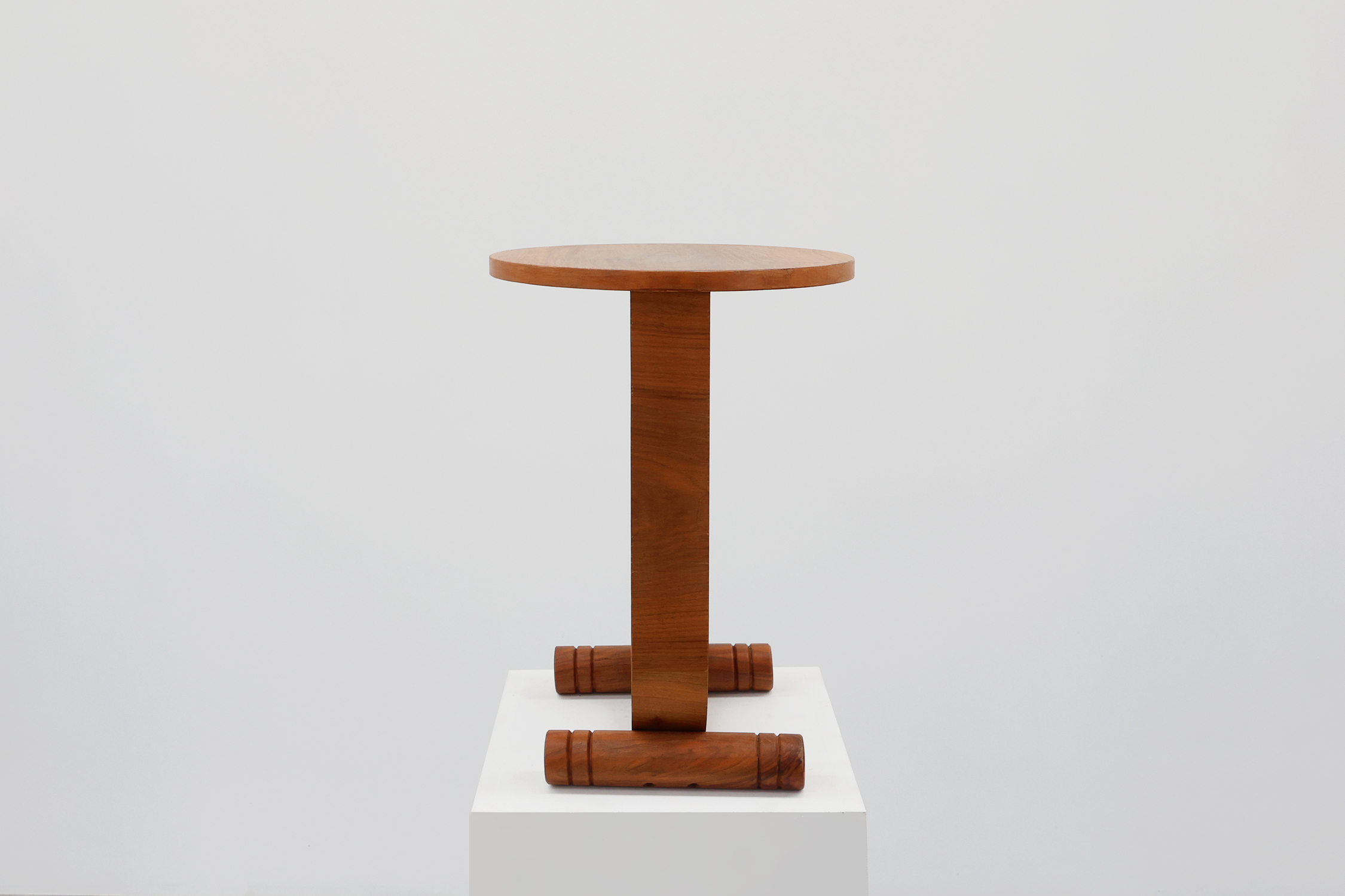 Art deco oak wooden round side table with bended leg, France 1920s  thumbnail